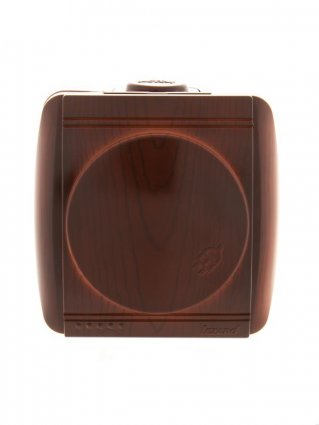 Фотография товара 'Lezard NATA Розетка с заземлением с крышкой керамика, 710-0600-123'