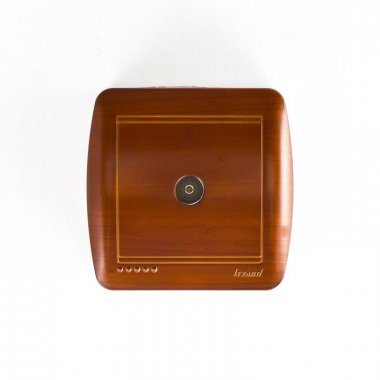 Фотография товара 'Lezard DEMET Розетка ТВ оконечная , 711-0500-130'