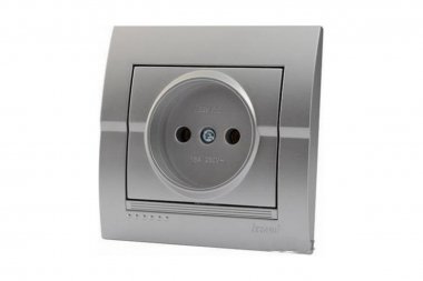 Фотография товара 'Lezard 702-2828-121B DERIY Розетка б/з серебристый металлик'