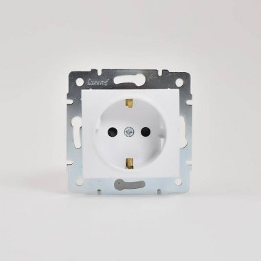Фотография товара 'Lezard KARINA Розетка с защитой от детей ПБТ , 707-0288-124B'