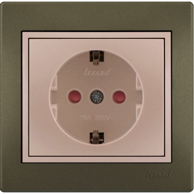 Фотография товара 'Lezard 702-3130-124B DERIY Розетка с защитой от детей св.-коричн. и жемч.-бел. металлик'