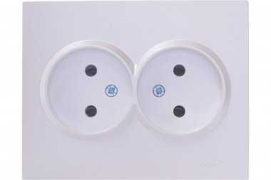 Фотография товара 'Lezard VESNA Розетка двойная без заземления ПБТ, 742-3000-128B'