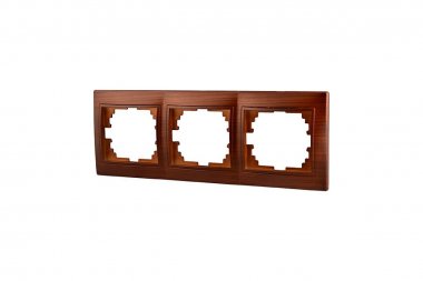 Фотография товара 'Lezard 701-0500-148 MIRA Рамка 3-ая горизонтальная махагон'