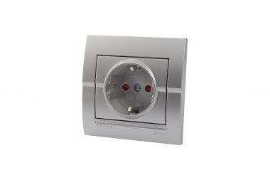 Фотография товара 'Lezard 702-2828-124 DERIY Розетка с защитой от детей керамика серебристый металлик'