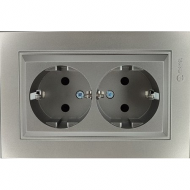 Фотография товара 'Lezard 704-7400-127BQC ZIMA Розетка 2-ая с/з ПБТ'