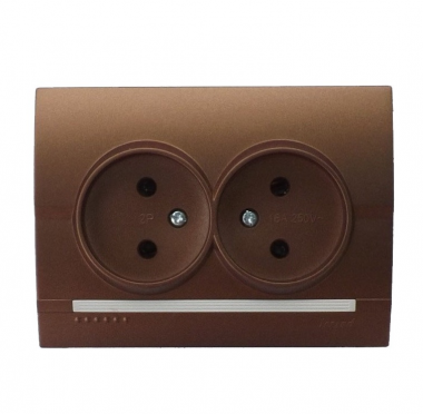 Фотография товара 'Lezard 702-3230-127 DERIY Розетка двойная с/з керамика коричн. и жемч.-белая металлик'