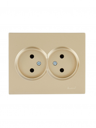 Фотография товара 'Lezard 704-3600-127BQC ZIMA Розетка 2-ая с/з ПБТ золото безвинтовой зажим/клемма'