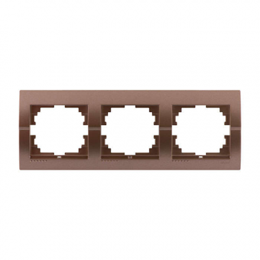 Фотография товара 'Lezard 704-7300-148 ZIMA Рамка 3-ая горизонтальная б/вст'