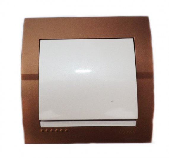 Фотография товара 'Lezard 702-3230-109 DERIY Выключатель тройной коричневый и жемчужно-белый металлик'