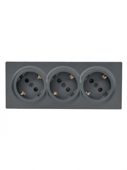 Фотография товара 'Lezard 752-3400-127BUP LETO Розетка тройная с/з закрытый корпус ПБТ'