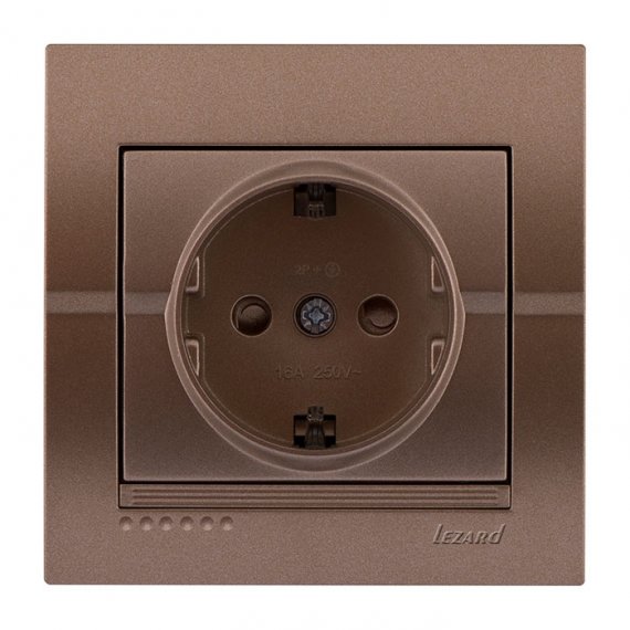 Фотография товара 'Lezard 702-3131-124B DERIY Розетка с защитой от детей светло-коричневая металлик'