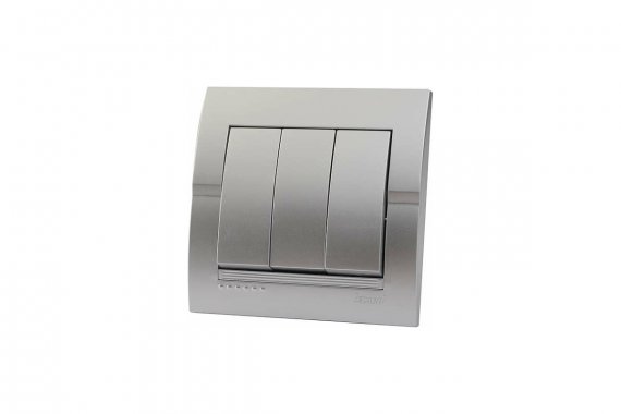 Фотография товара 'Lezard 702-2828-109 DERIY Выключатель тройной серебристый металлик'