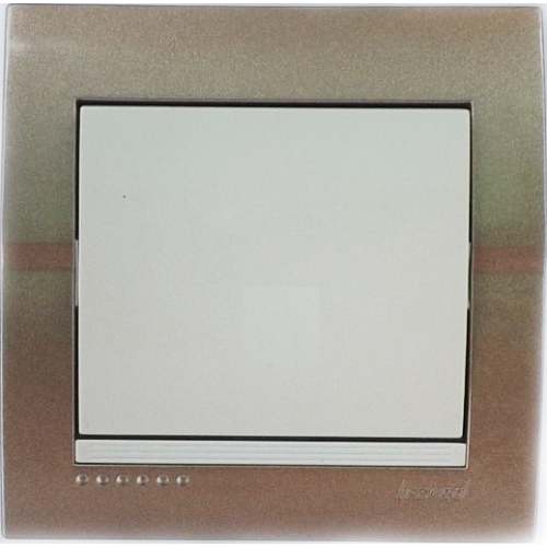 Фотография товара 'Lezard 702-3130-105 DERIY Выключатель проходной светло-коричневый и жемчужно-белый металлик'