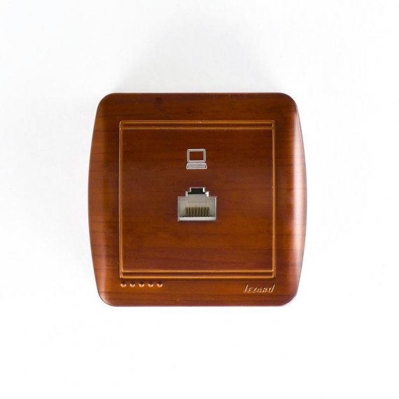Фотография товара 'Lezard DEMET Розетка компьютерная махагон, 711-0500-139'