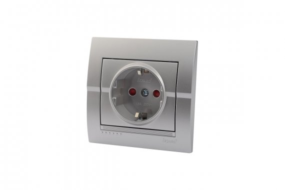 Фотография товара 'Lezard 702-2828-124 DERIY Розетка с защитой от детей керамика серебристый металлик'