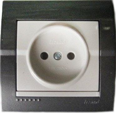 Фотография товара 'Lezard 702-2930-121 DERIY Розетка б/з керамика темно-серая и жемчужно-белая металлик'